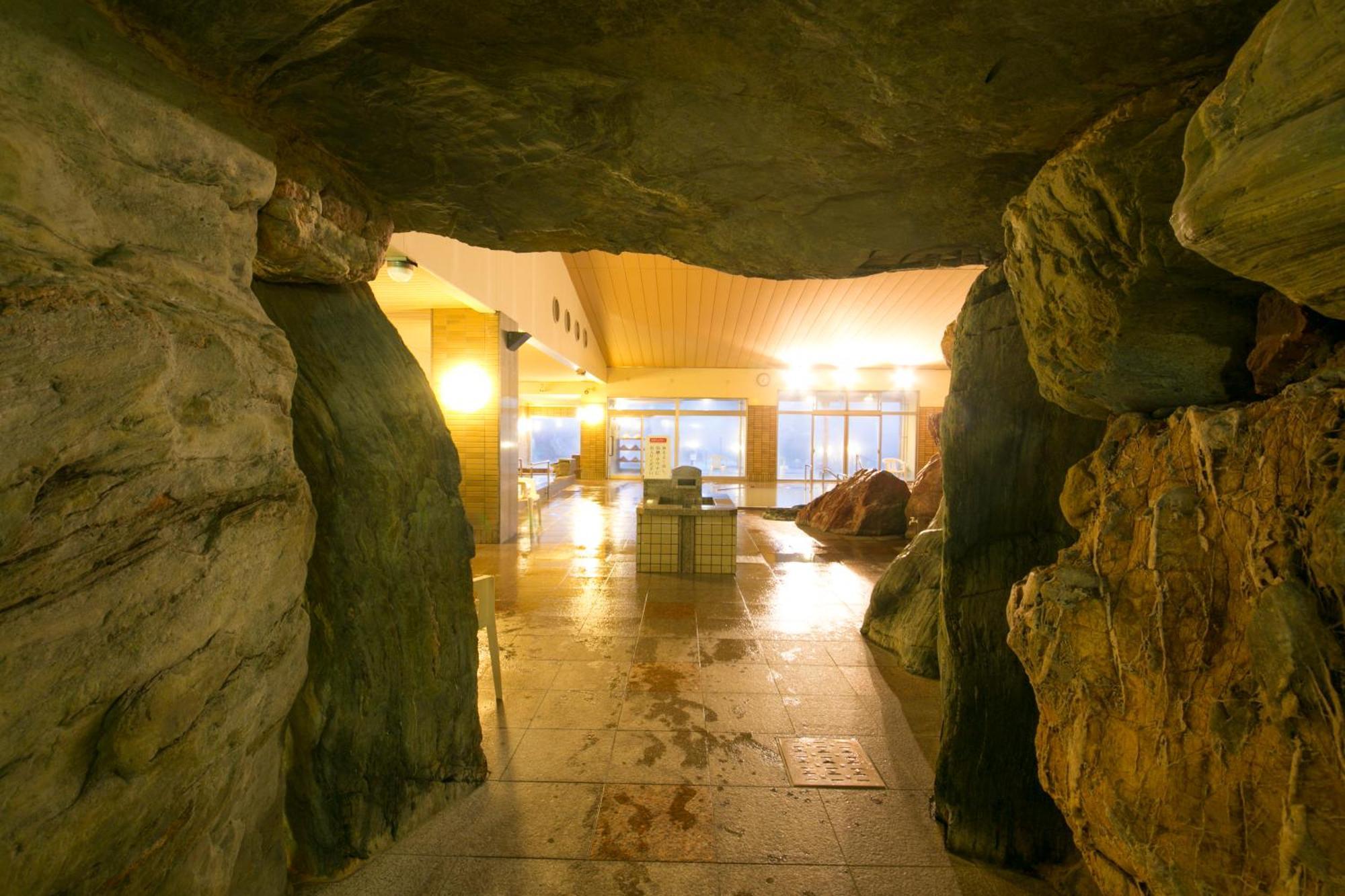 Kintarou Onsen Hotel Uozu Zewnętrze zdjęcie